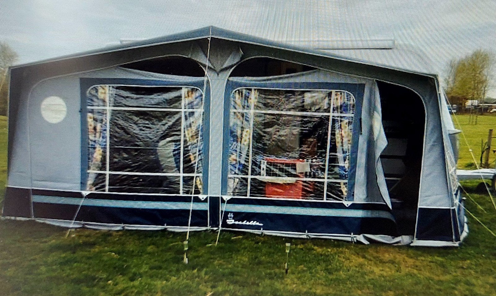 Voortent Isabella met luifel en uitbouw, Ophalen, Gebruikt