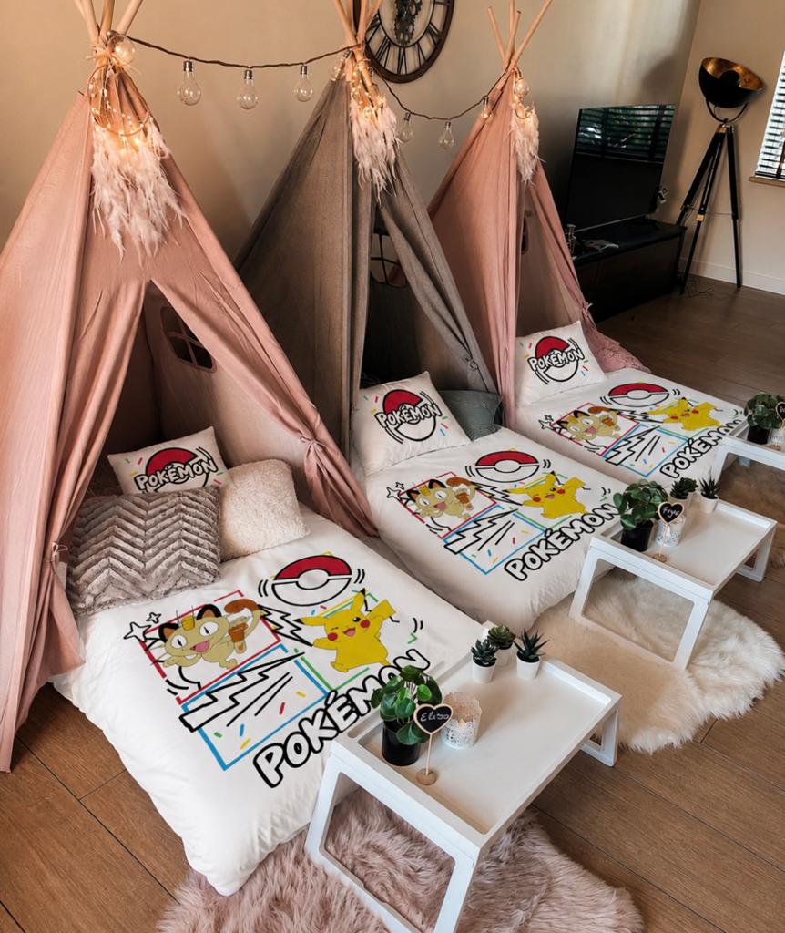Tipi slaapfeestje thema Pokemon, Hobby en Vrije tijd, Feestartikelen | Verhuur, Ophalen, Zo goed als nieuw, Verjaardag
