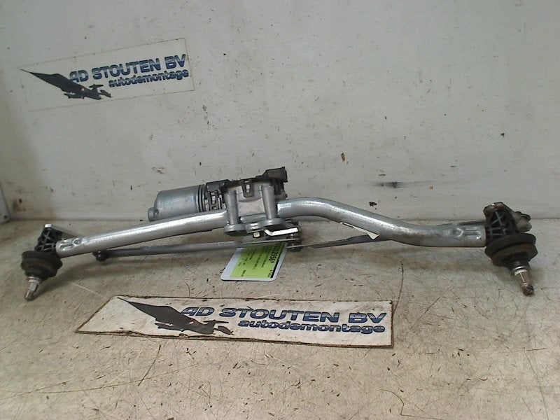 Ruitenwisser Mech + Motor + MOTOR 3 serie Compact (E46/5), Gebruikt, Petuelring 130, München 80809, , Duitsland, BMW, Bayerische Motoren Werke AG