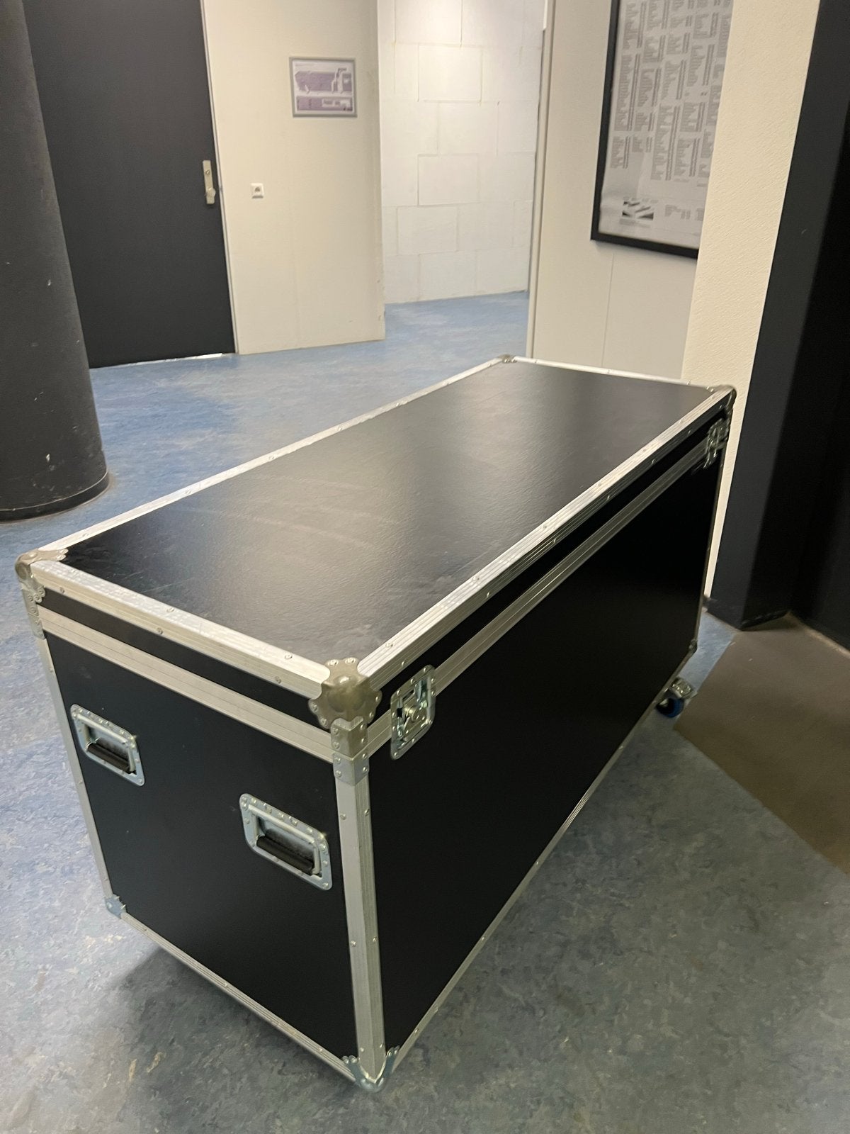 Stevige Flightcase op wielen - Ideaal voor transport, Ophalen, Gebruikt, Overige instrumenten, Flightcase
