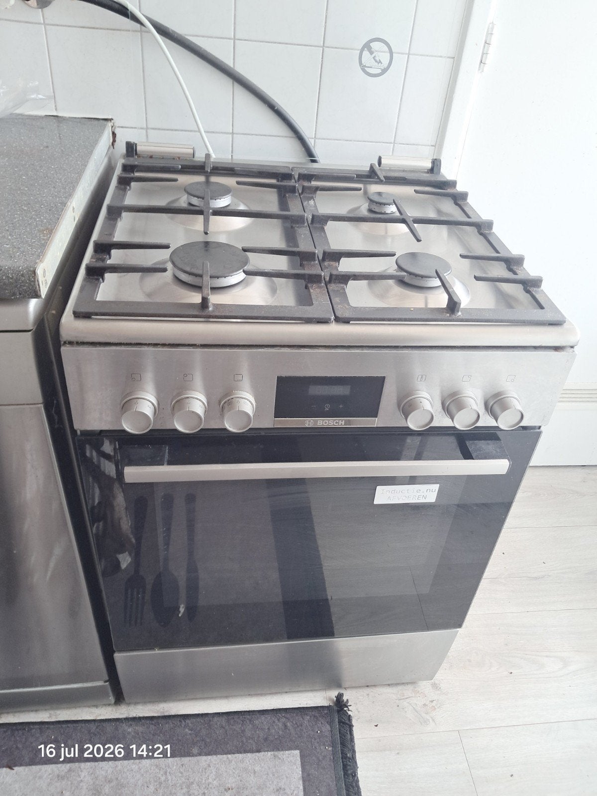 Bosch gasfornuis met oven - Alles werkt, wegens renovatie, Ophalen, Gebruikt, 60 cm of meer, 4 kookzones