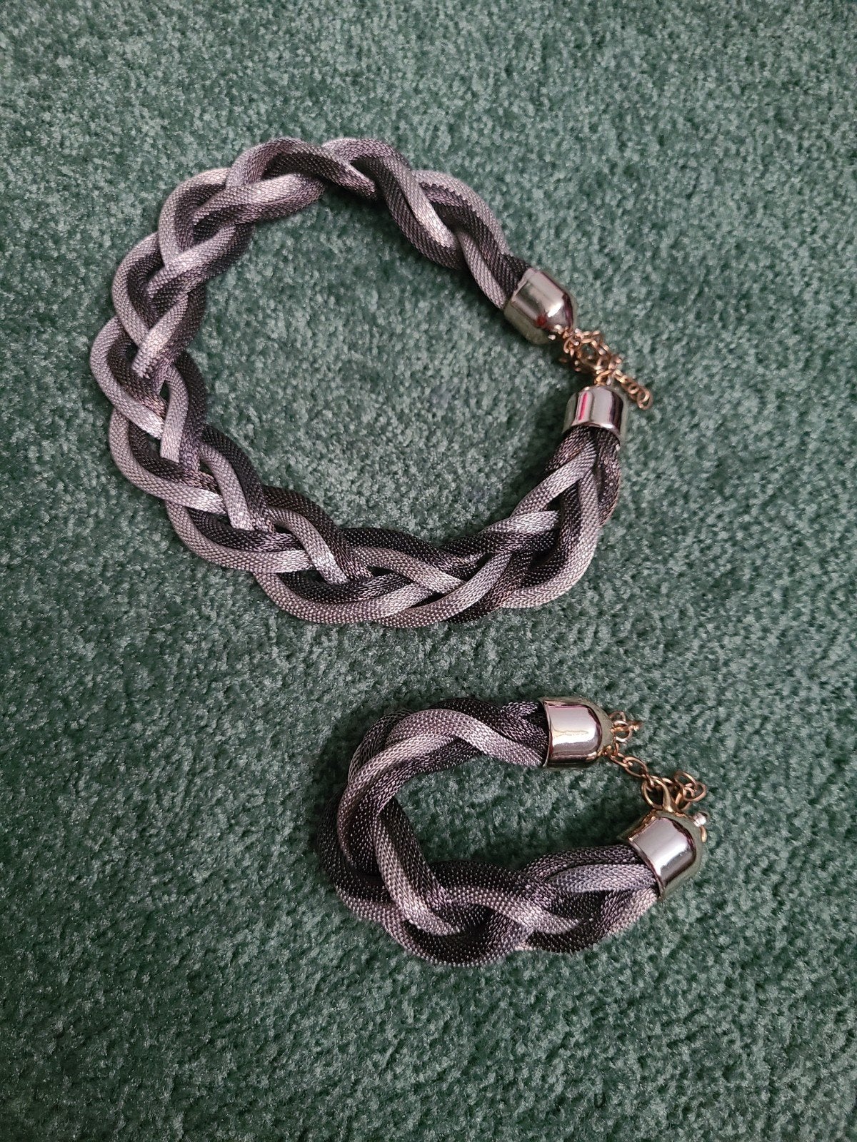 Gevlochten Armbanden Set - Zilver en Zwart, Ophalen of Verzenden, Gebruikt, Zilver, Kunststof of Plastic