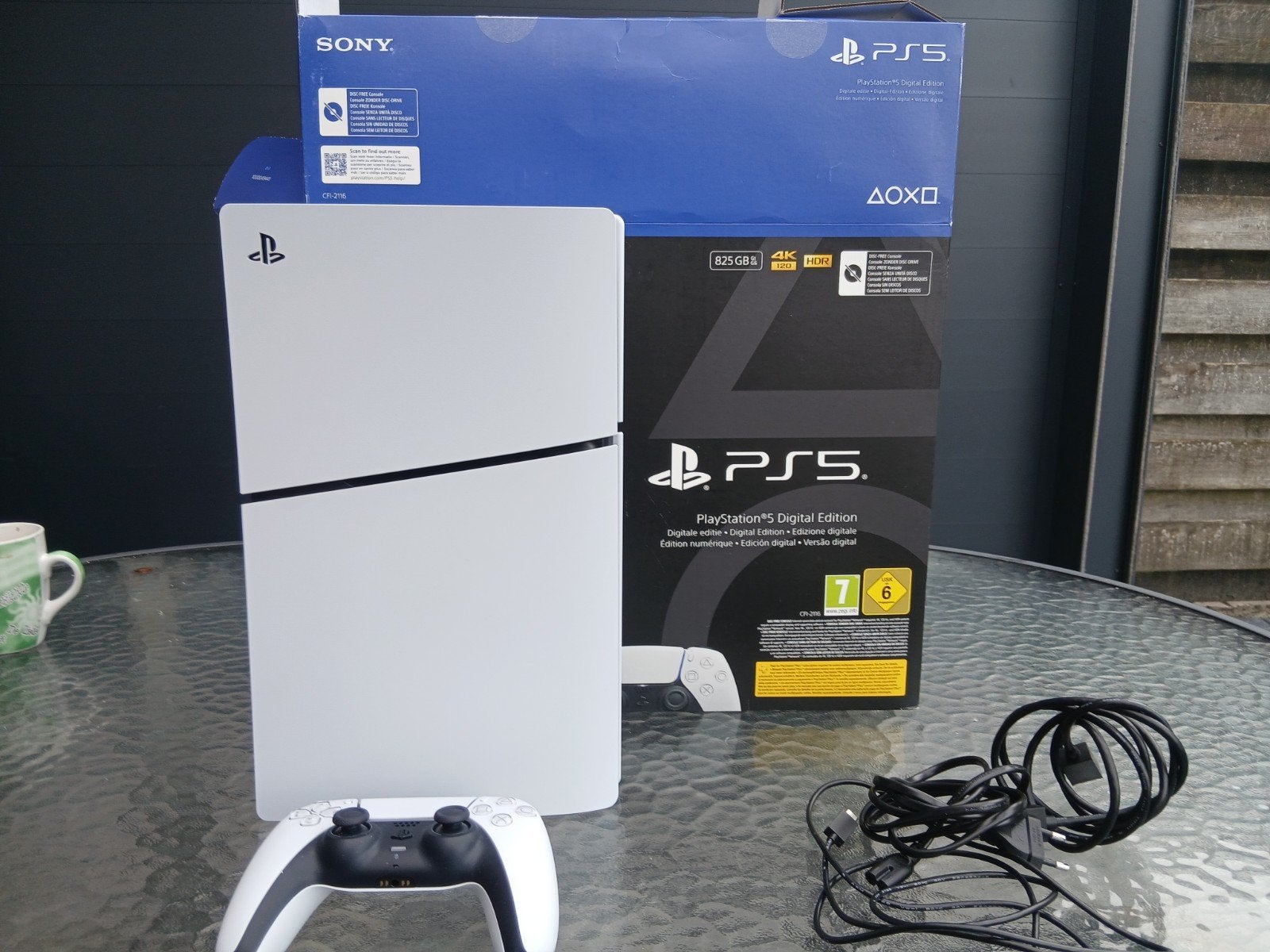 PS 5 digital - controller + doos, Spelcomputers en Games, Spelcomputers | Sony PlayStation 5, Ophalen of Verzenden, Zo goed als nieuw