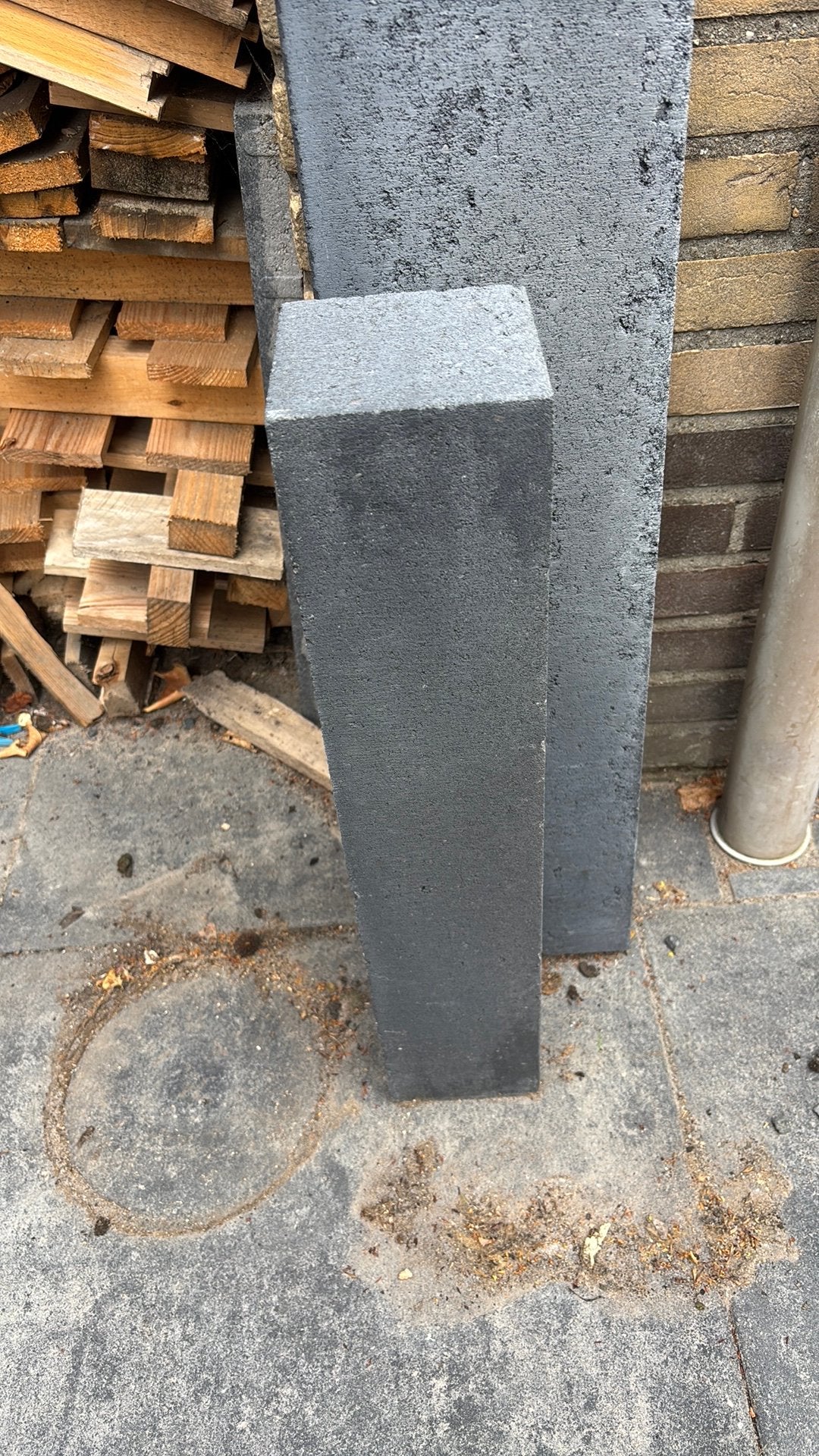 Beton biels, Ophalen, Zo goed als nieuw, Minder dan 100 cm