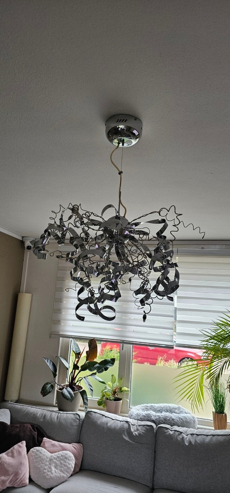 Moderne design hanglamp met krullen en linten, Modern design, Overige fittingen, Ophalen of Verzenden, Zo goed als nieuw