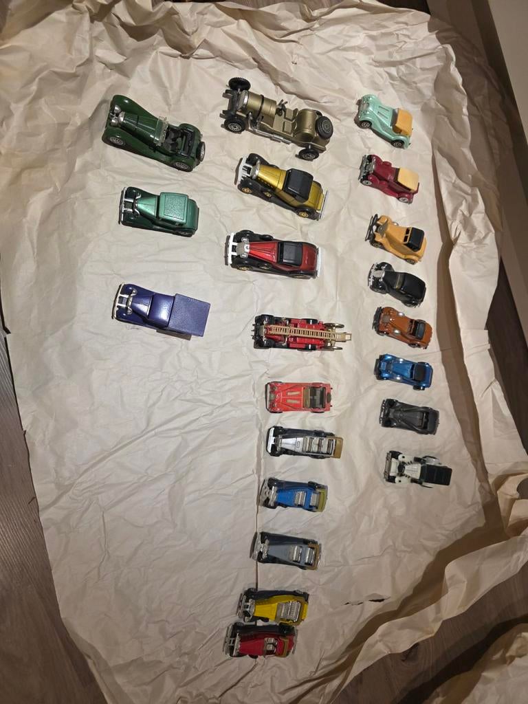 Grote collectie miniatuurauto's, diverse merken en types, Ophalen