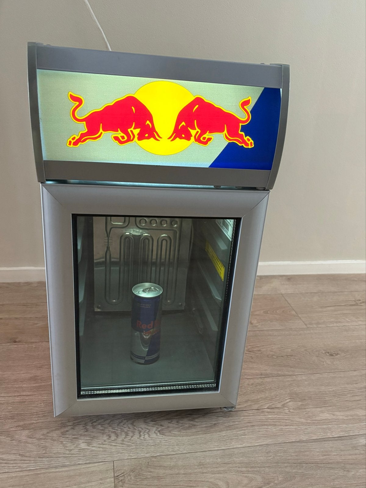 Red Bull Mini Koelkast 15L met Verlichting, Ophalen, Zonder vriesvak, Minder dan 45 cm, Minder dan 85 cm