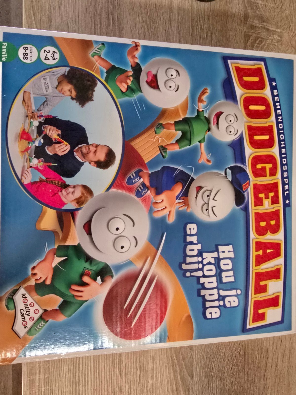 Dodgeball Behendigheidsspel - Hou je koppie erbij!, Drie of vier spelers, Ophalen of Verzenden, Zo goed als nieuw, Identity Games