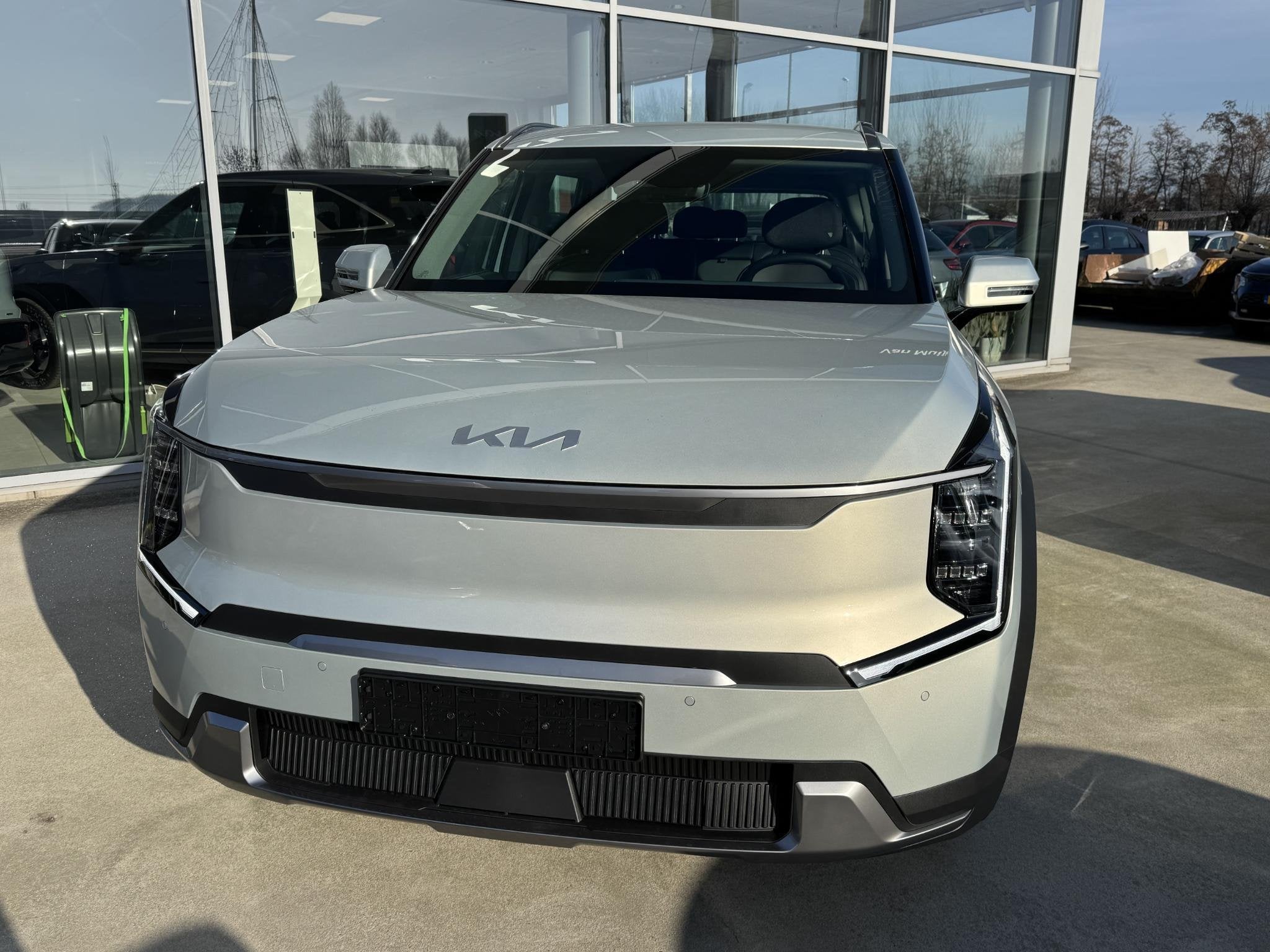 Kia EV9 First Edition 76.1 kWh Nu €2.000,- voordeel | Tijd, Auto's, EV9, 7 stoelen, 218 pk, Nieuw