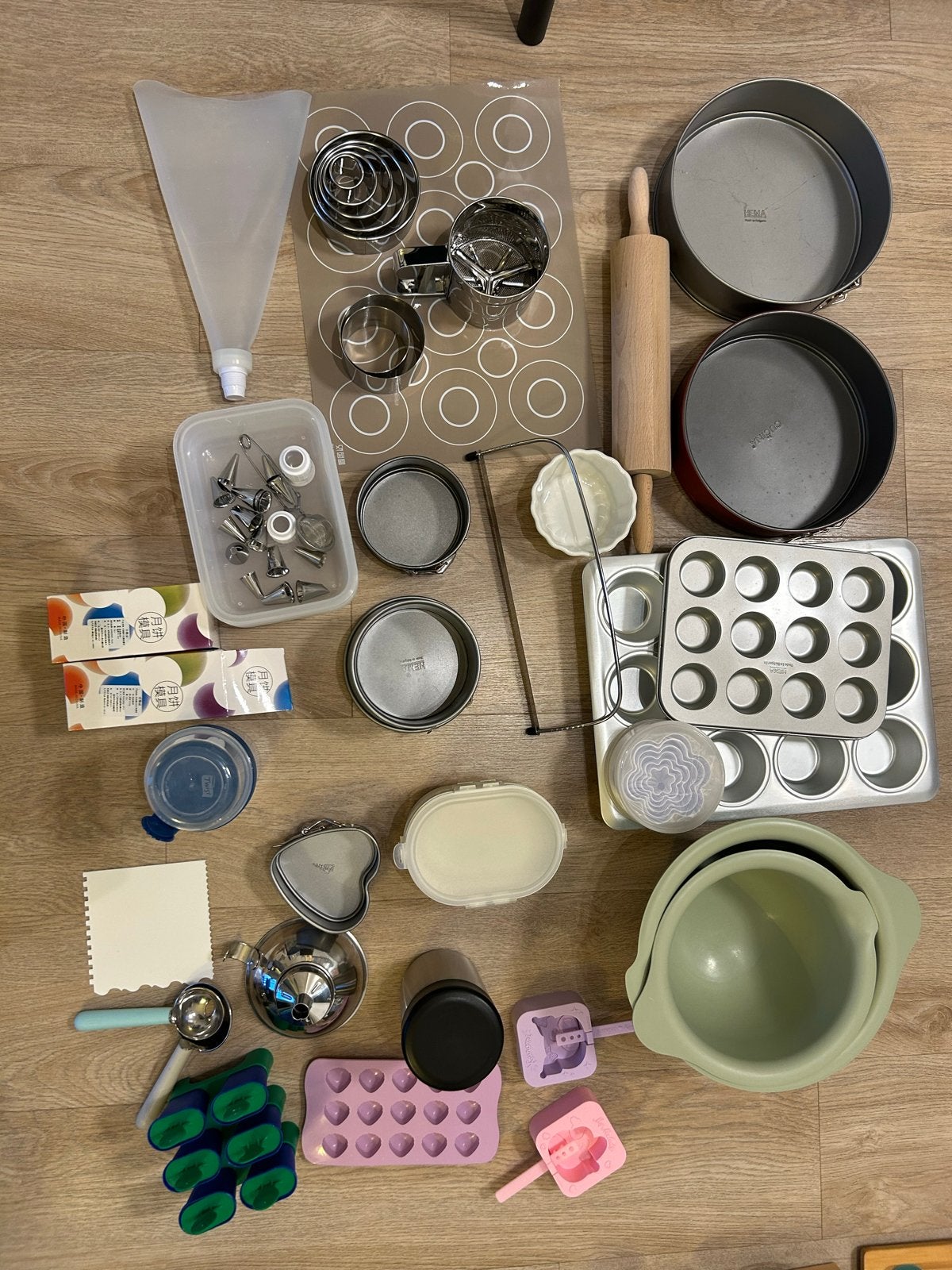 Complete bakset / bakbenodigdheden – veel accessoires, Ophalen, Metaal, Meerkleurig, Overige merken