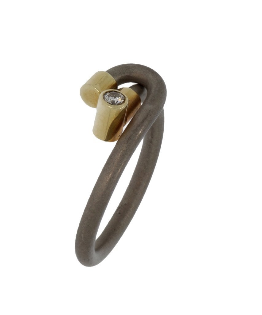 Diamant briljant 14k gouden dames ring titanium design, Sieraden, Tassen en Uiterlijk, Voordeelsieraden, Postbus 1, Ophalen of Verzenden