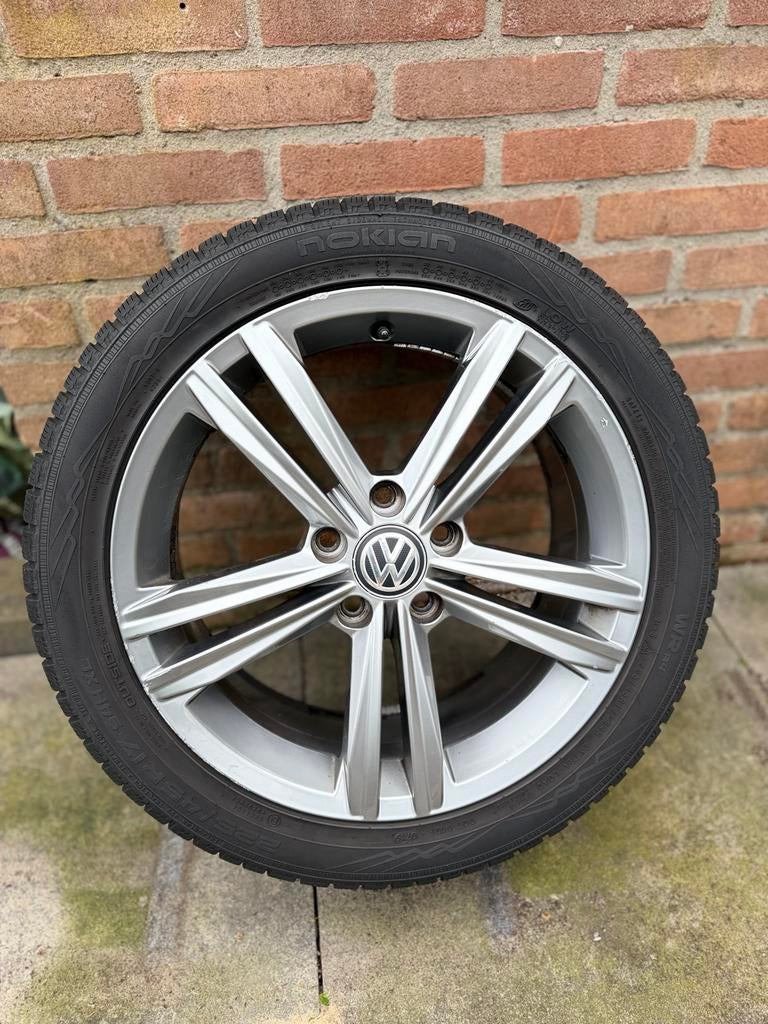 Originele VW Sebring 17 inch velgen met winterbanden, Auto-onderdelen, Banden en Velgen, Ophalen, Gebruikt, Banden en Velgen, 17 inch