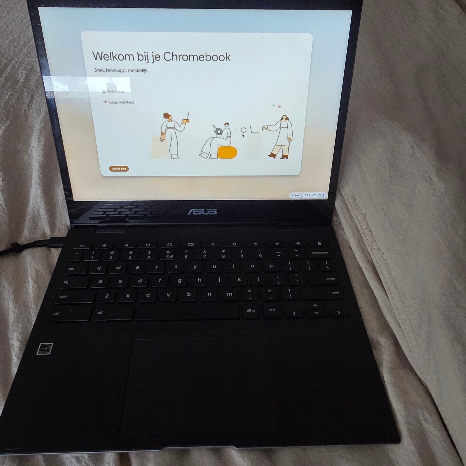 ASUS Chromebook Flip CM3200FV - Zo goed als nieuw, Computers en Software, Chromebooks, Ophalen, 4 GB of minder, Qwerty, ASUS