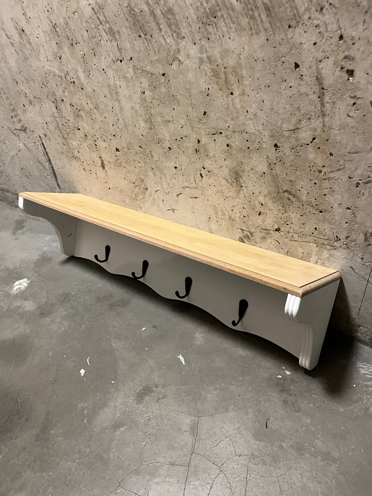 Wandkapstok met plankje - Wit met hout, Ophalen, Gebruikt, Hout, Wandkapstok