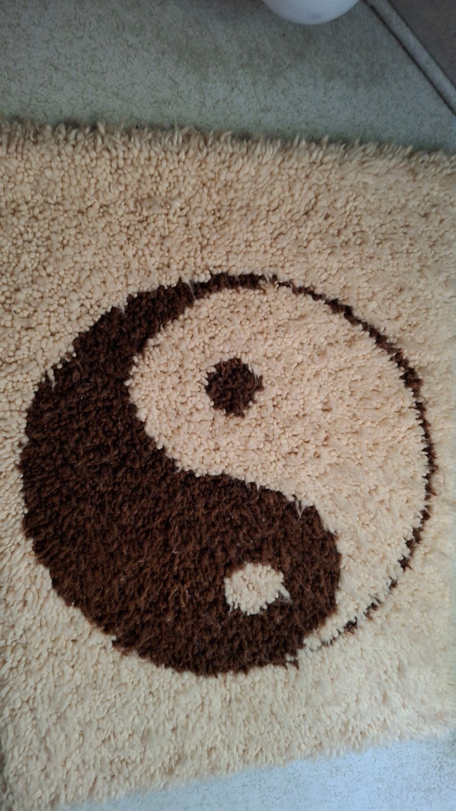 Handgeknoopt schapenwollen wandkleed - Yin Yang, Gebruikt, Beige, Ophalen of Verzenden, Oosters