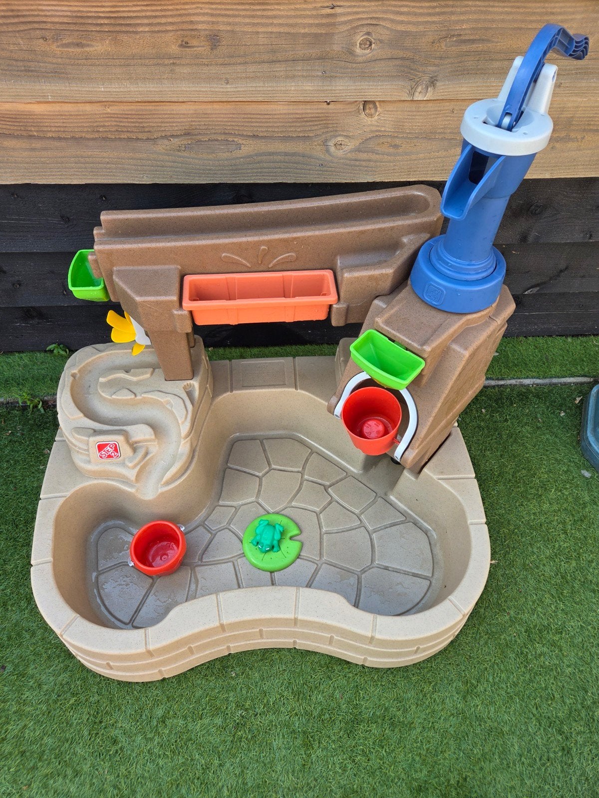 Step2 Pump & Splash Discovery Pond - watertafel- pomp, Ophalen, Zo goed als nieuw