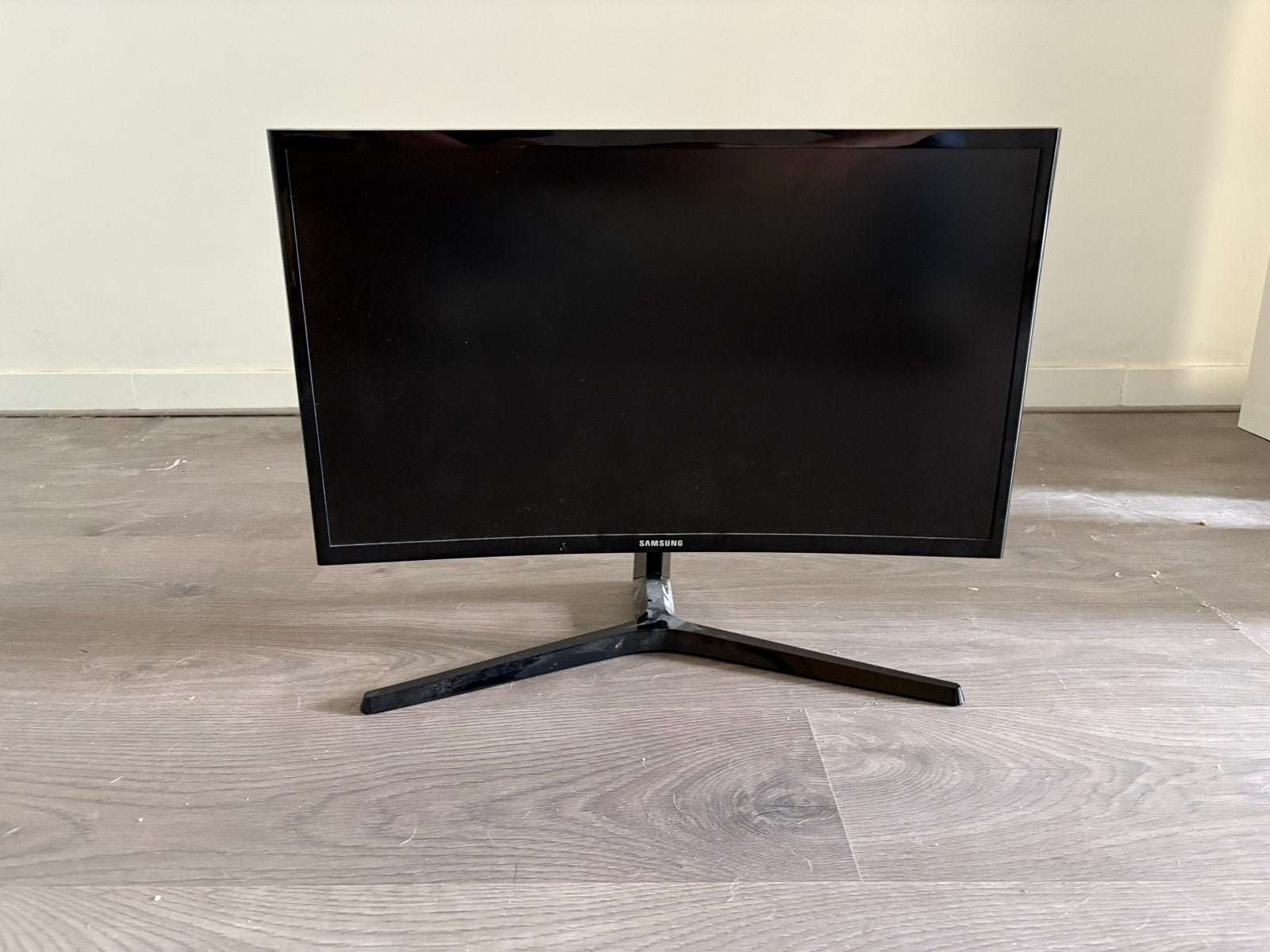 Samsung LC24RG50FQUXEN 24 inch Curved Gaming Monitor, Computers en Software, Gaming, HDMI, 3 tot 5 ms, 101 t/m 150 Hz