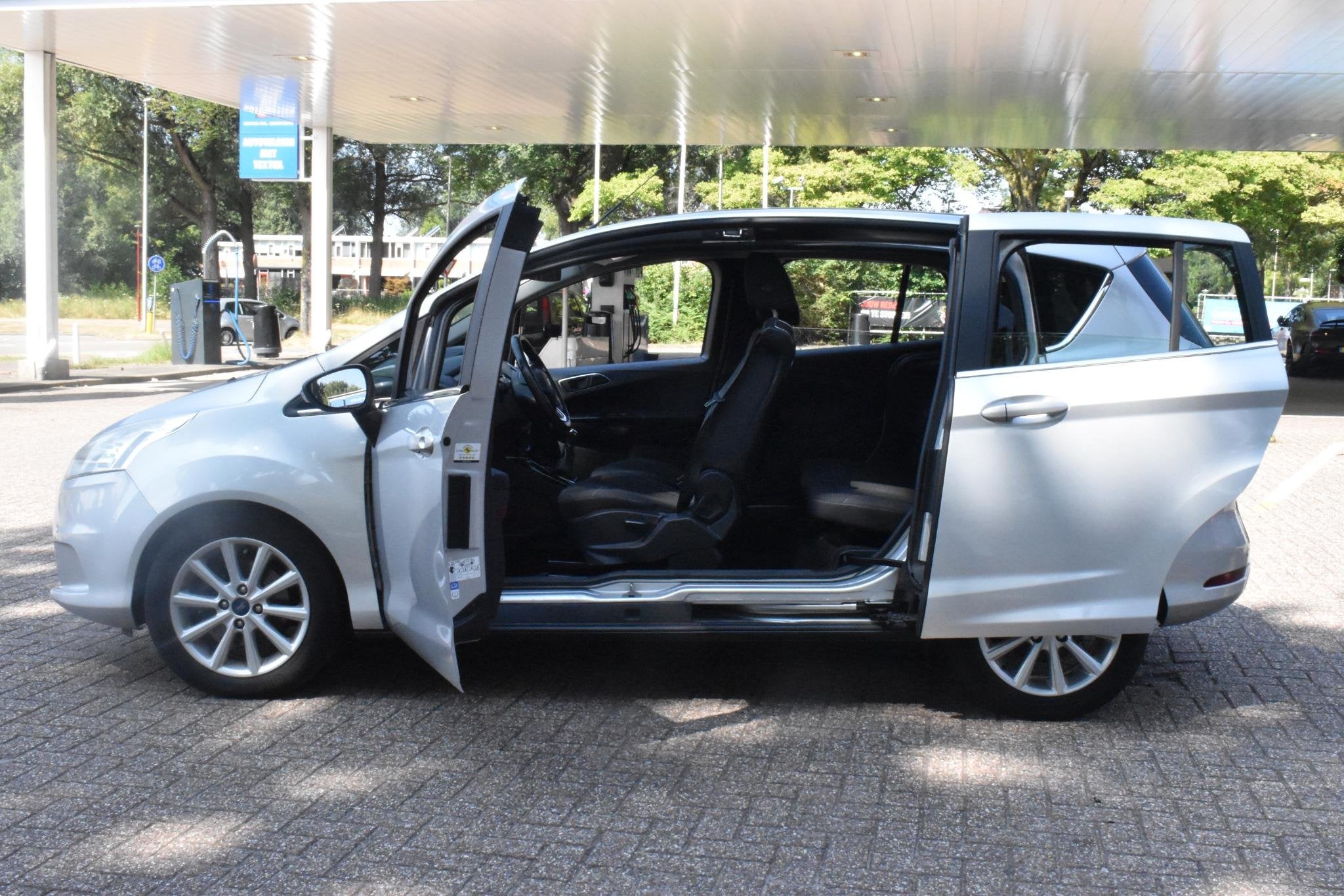 Ford B-Max 1.0 EcoBoost Titanium 2e Eigenaar | Volledig deal, Voorwielaandrijving, Euro 5, Gebruikt, 750 kg
