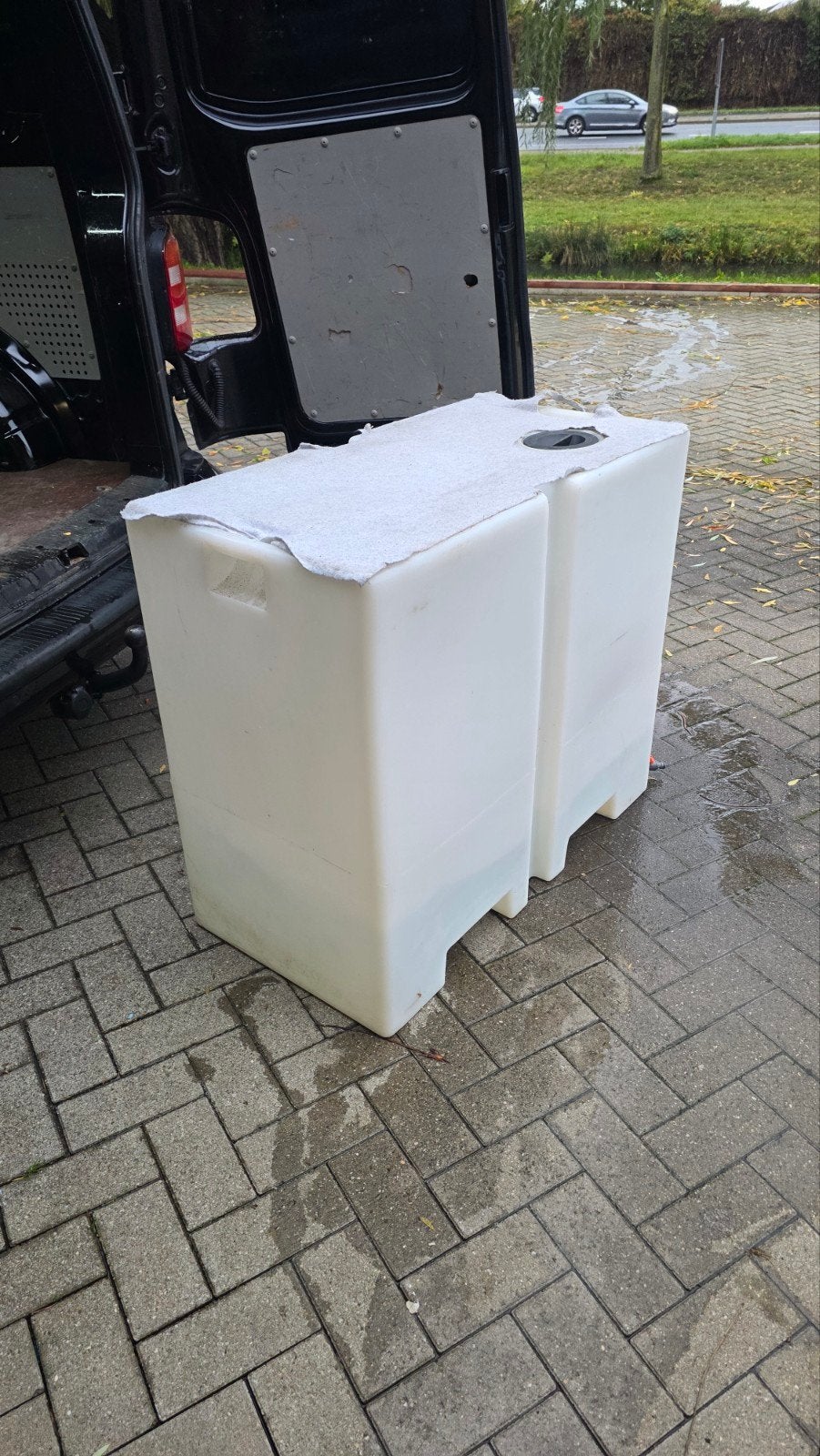 Kunststof Watertank 350L - Ideaal voor Camper of werkbus, Ophalen, Gebruikt