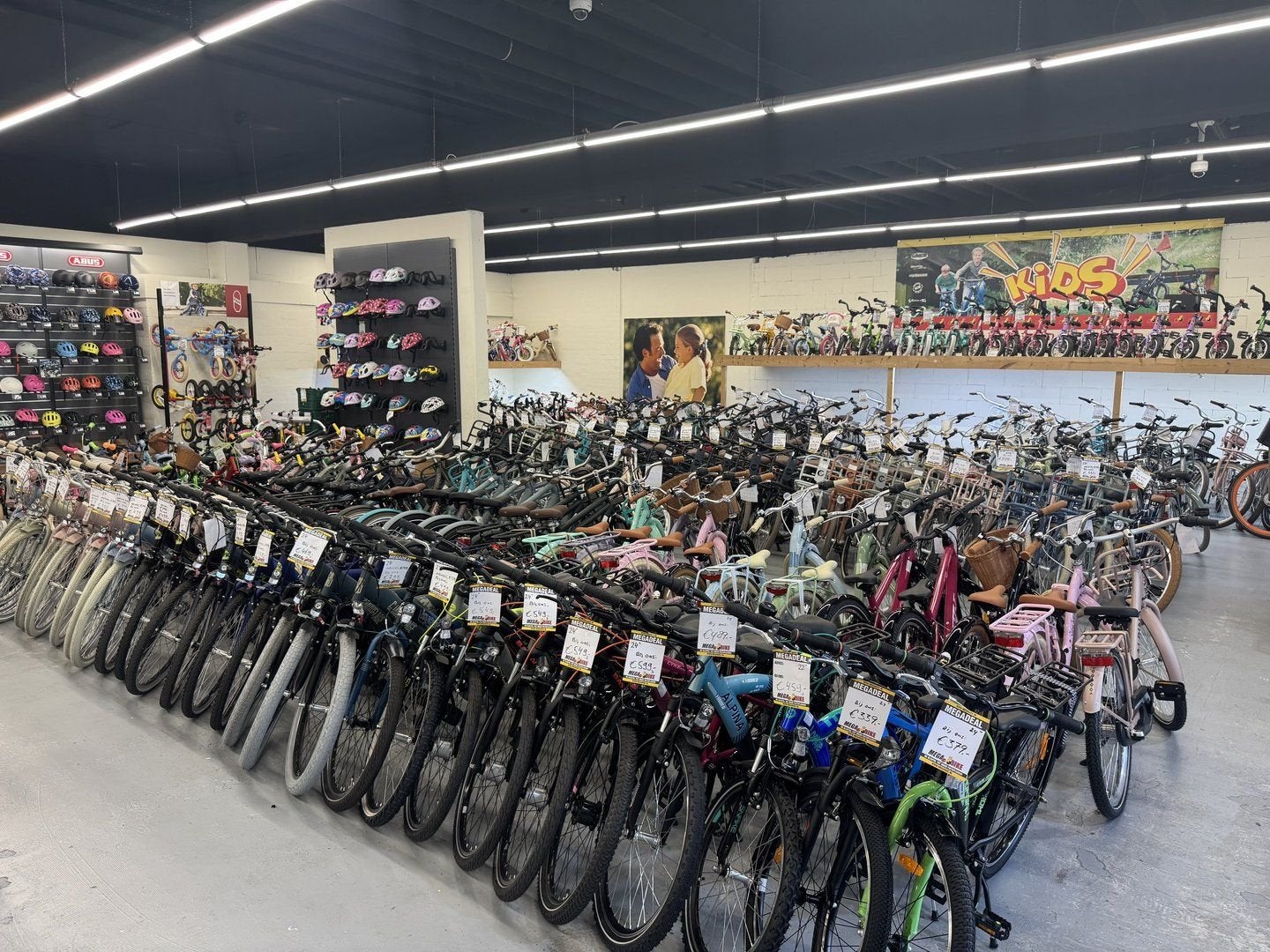 KINDERFIETSEN duizenden stuks bij Mega Bike Kids ROTTERDAM, Ophalen, Nieuw