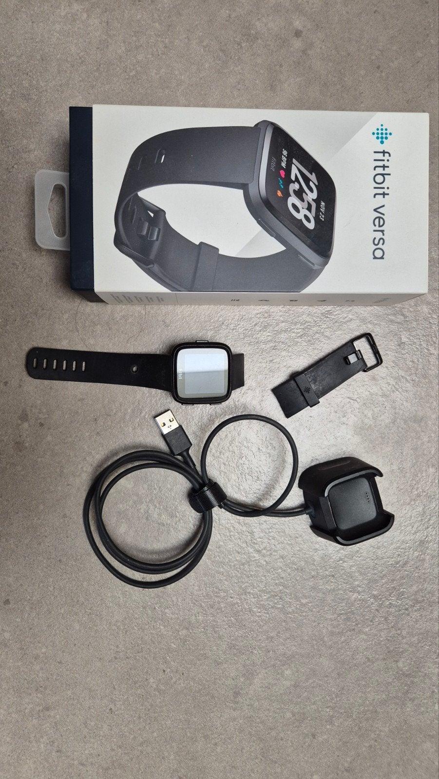 Fitbit Versa Smartwatch, Gebruikt, Zwart, Ophalen of Verzenden, Fitbit