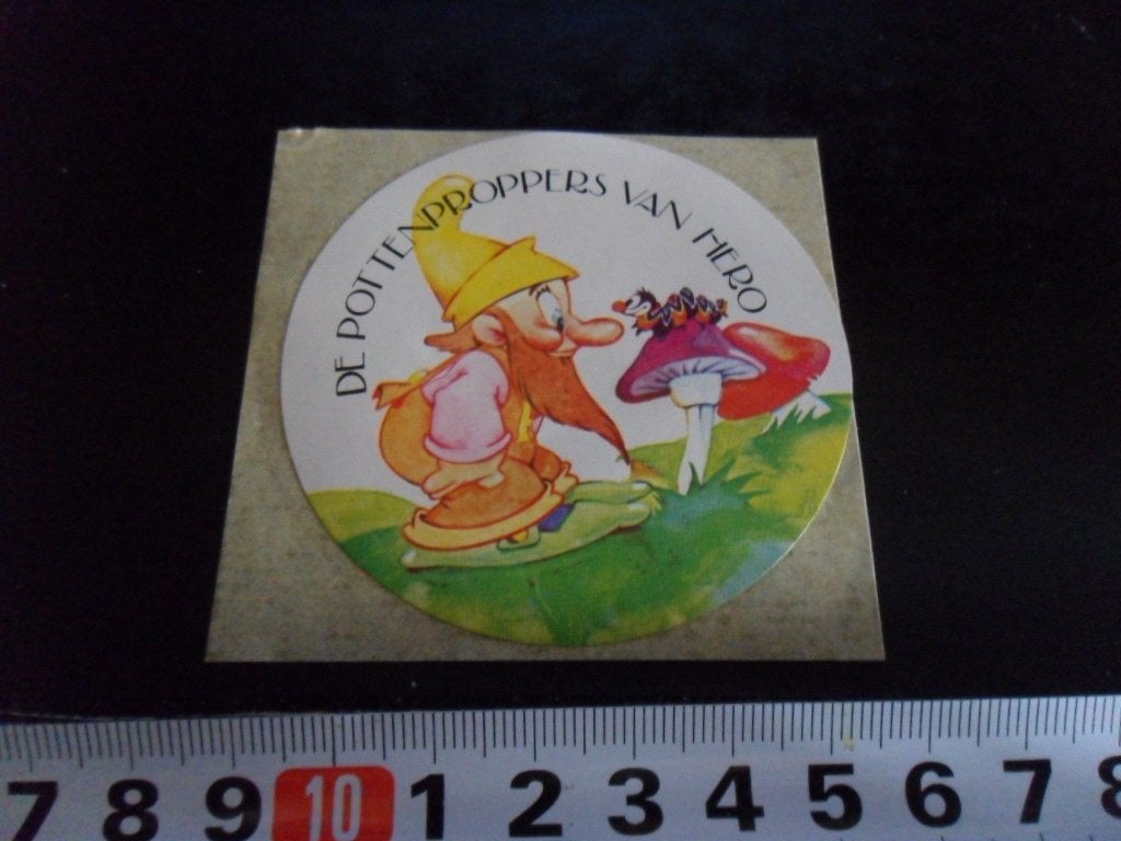 sticker HERO De Pottenproppers  Kabouter, Verzamelen, Stickers, Ophalen, Zo goed als nieuw