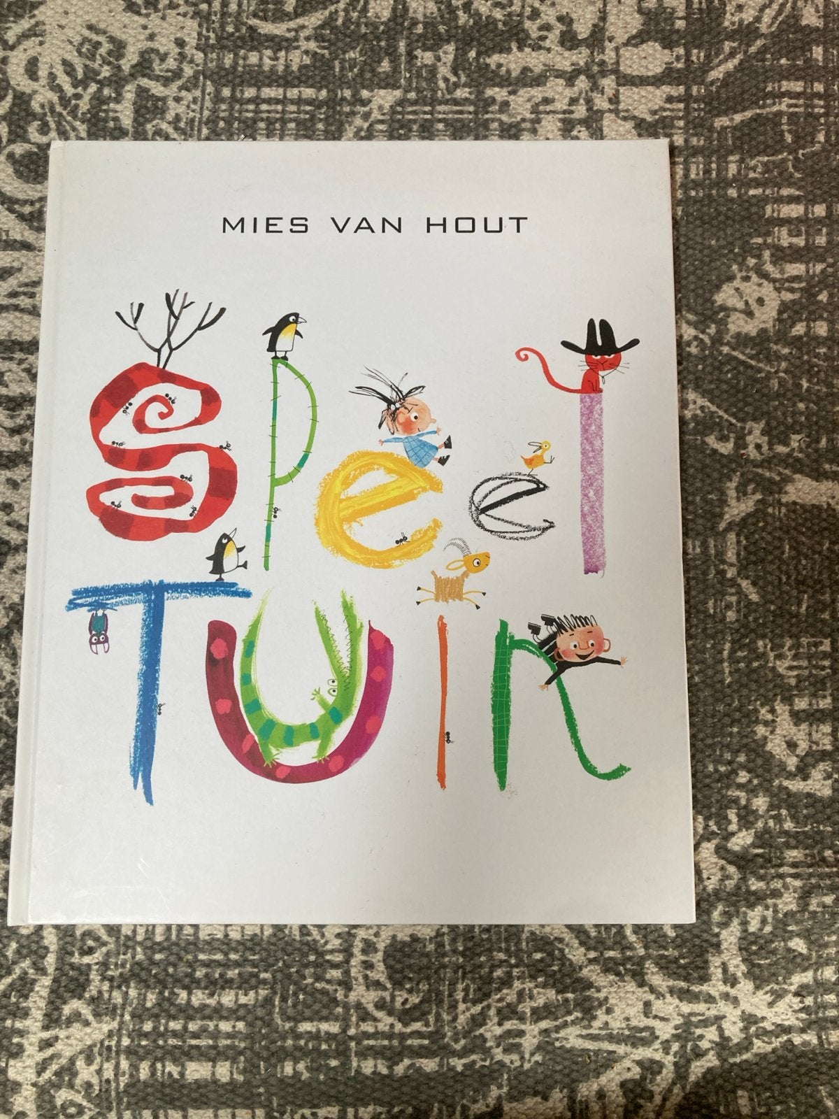 Speeltuin Mies van Hout, Ophalen of Verzenden, Zo goed als nieuw, Prentenboek