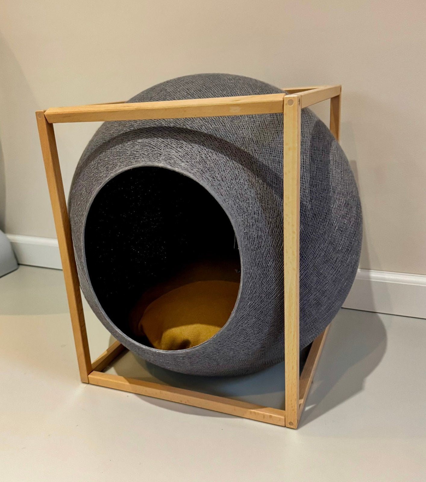 Meyou Paris The Cube design kattenmand – donkergrijs/hout, Dieren en Toebehoren, Ophalen of Verzenden, Zo goed als nieuw, Overige