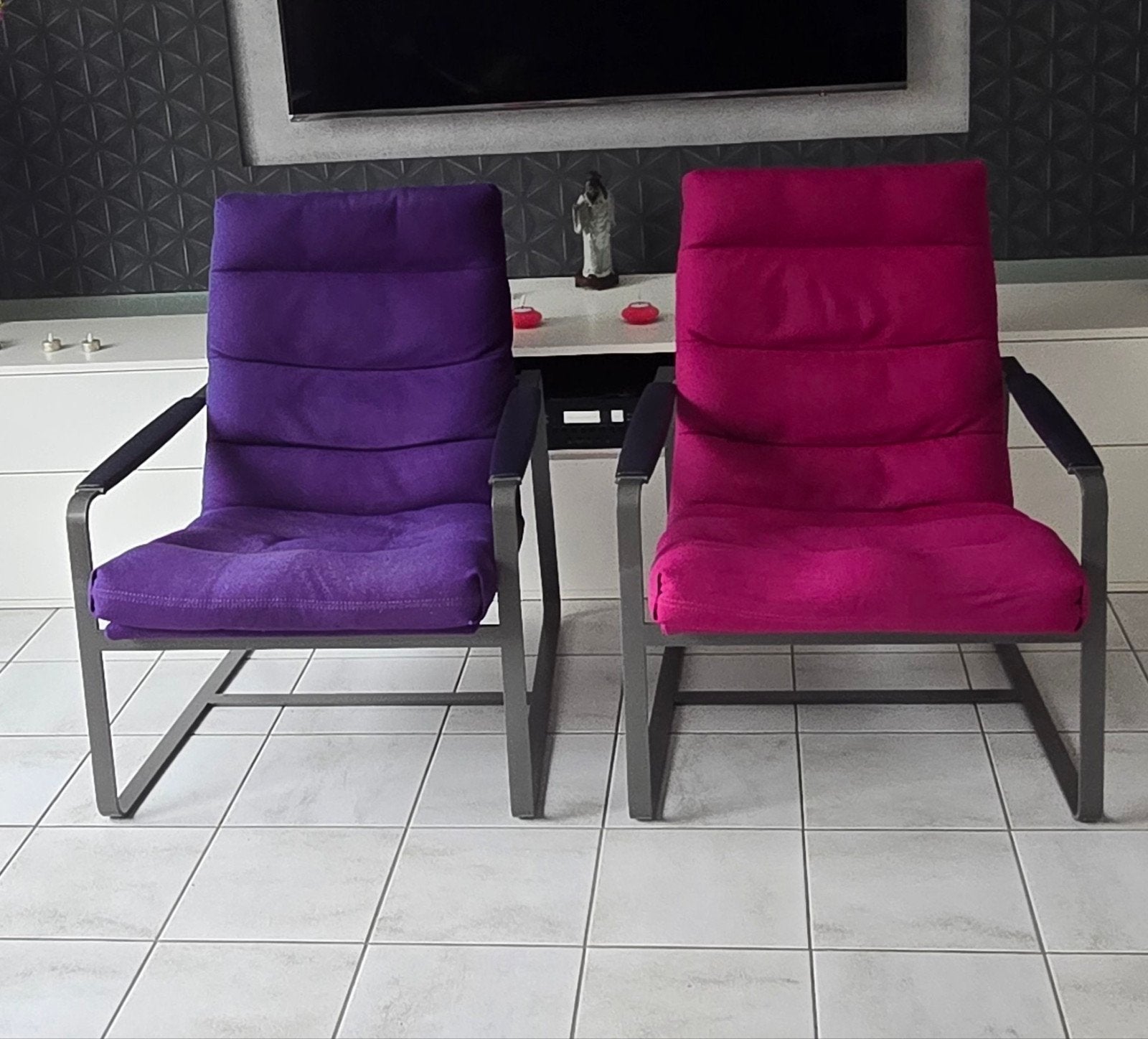 2 Leolux Indra fauteuils - Vilano stof & Senso Indigo leer, Ophalen, Twee
