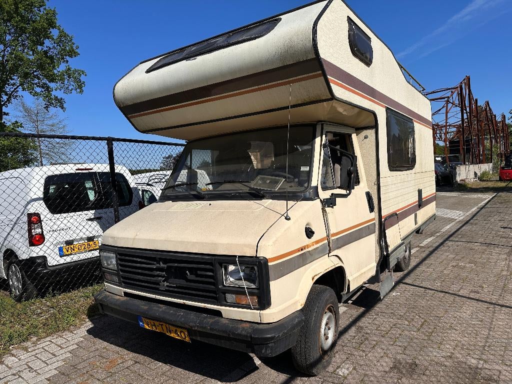 2 campers Peugeot opknappers één = belasting vrij!! Oldtimer, Overige merken, Buscamper of Camperbus, Particulier, 5 tot 6 meter