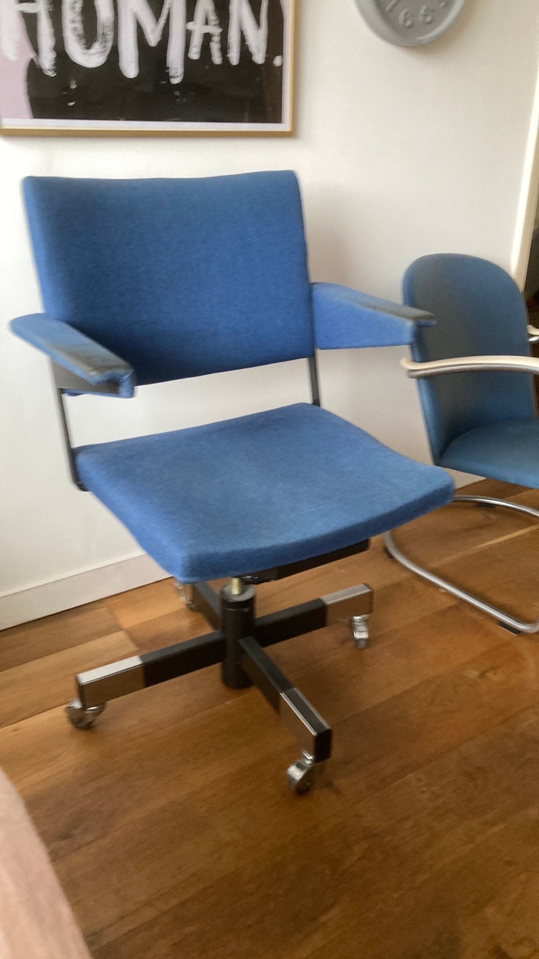 Gispen 1637 bureaustoel, ontwerp Cordemeyer, Ophalen, Gebruikt, Blauw