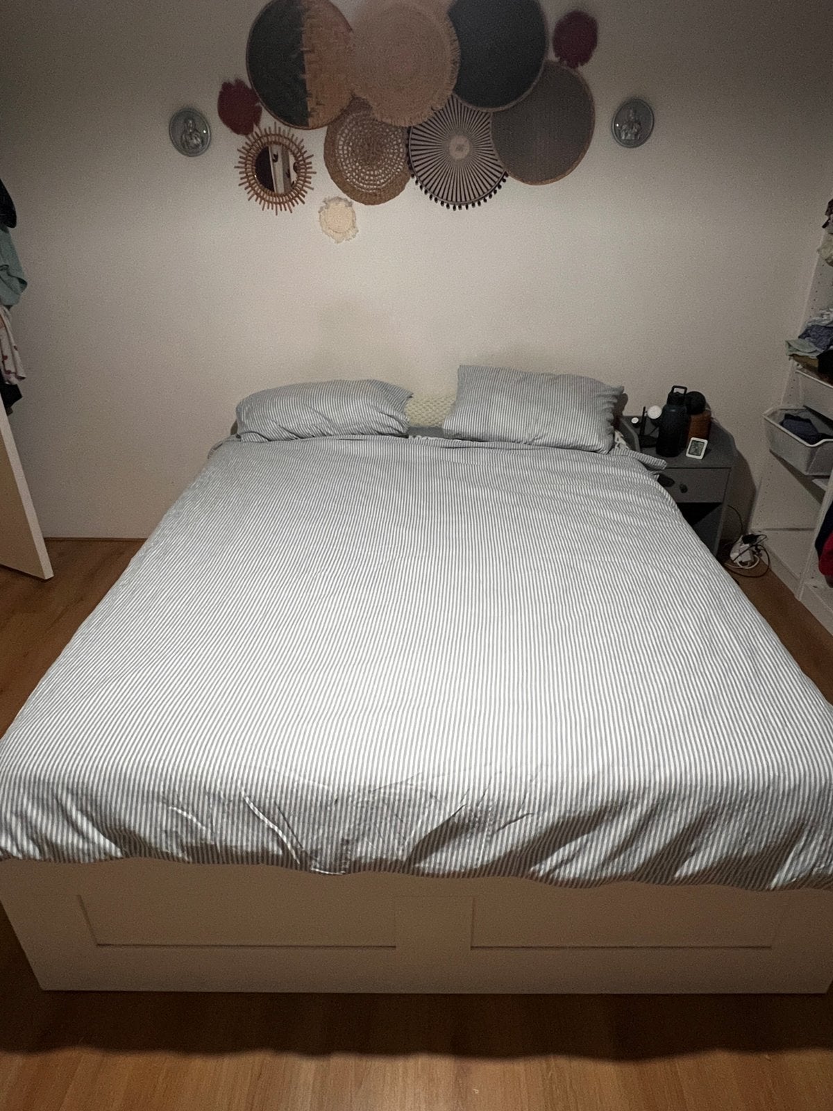 IKEA bed met 4 opberglades en Matt Sleeps matras, Gebruikt, Wit, Tweepersoons, Ophalen of Verzenden