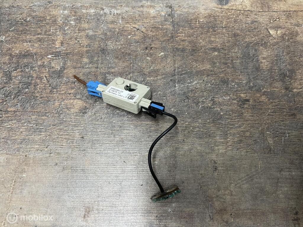 Antenne versterker BMW 3-serie E90 E91 LCI (8-12) 699009005, Gebruikt, Ophalen of Verzenden, BMW, BMW