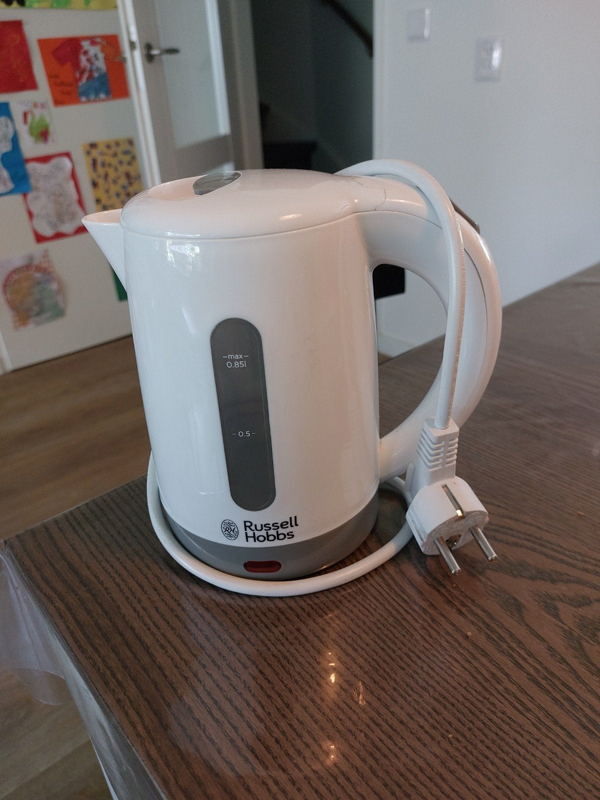 Camping waterkoker Russell Hobbs - Nette staat, ontkalkt, Witgoed en Apparatuur, Waterkokers, Minder dan 1 liter, Ophalen of Verzenden
