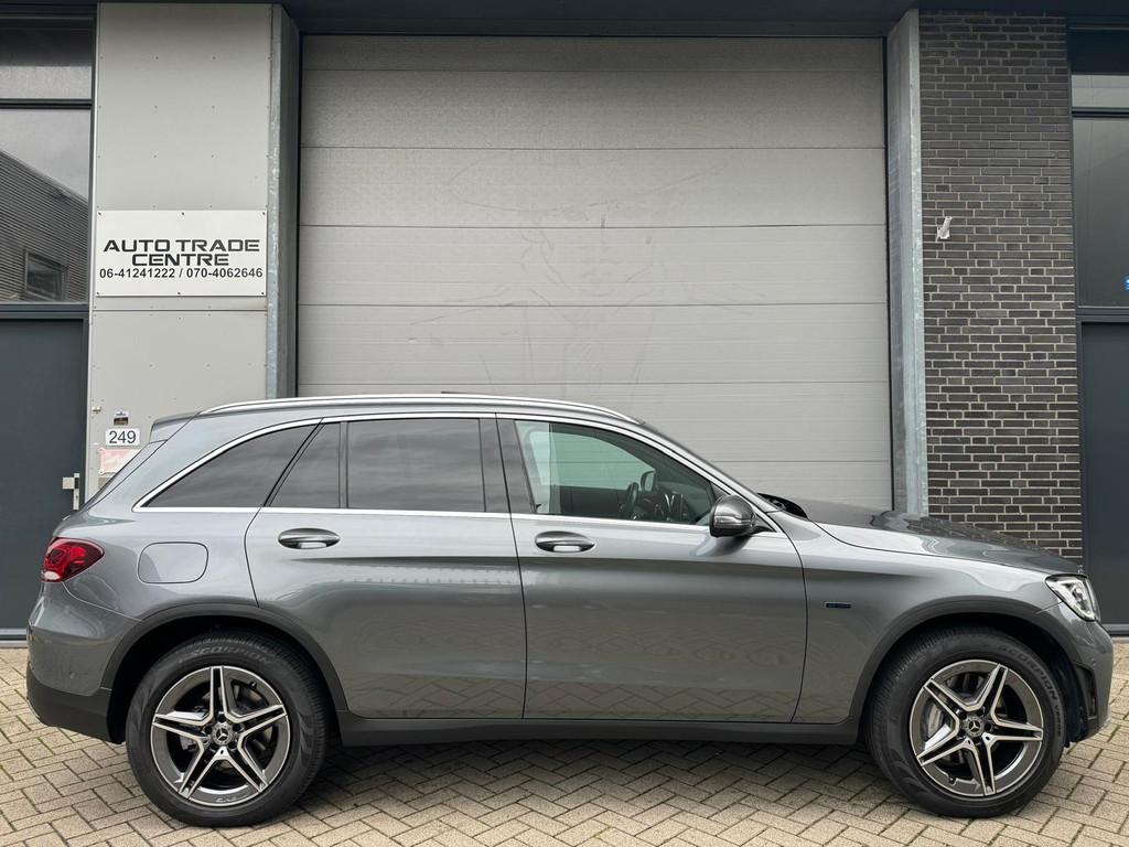 Mercedes-Benz GLC-klasse 300e 4MATIC Premium [Pano | Camera, Automaat, Gebruikt, 4 cilinders, 2000 kg
