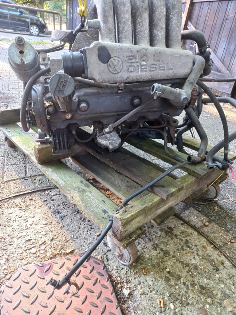 Te koop 2.4 diesel motor vw t4, Ophalen of Verzenden, Gebruikt