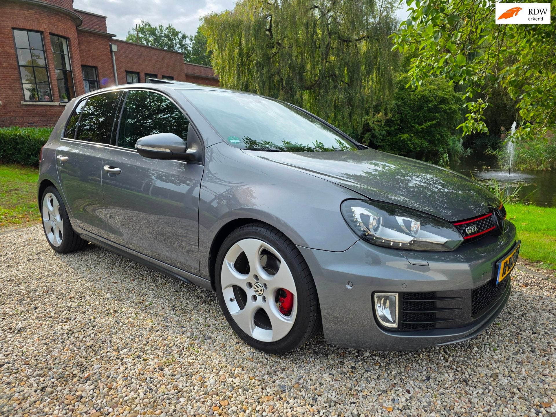 Volkswagen Golf 2.0 GTI AUTOMAAT/dak/XENON/trekhaak, Euro 5, Gebruikt, 4 cilinders, 14 km/l