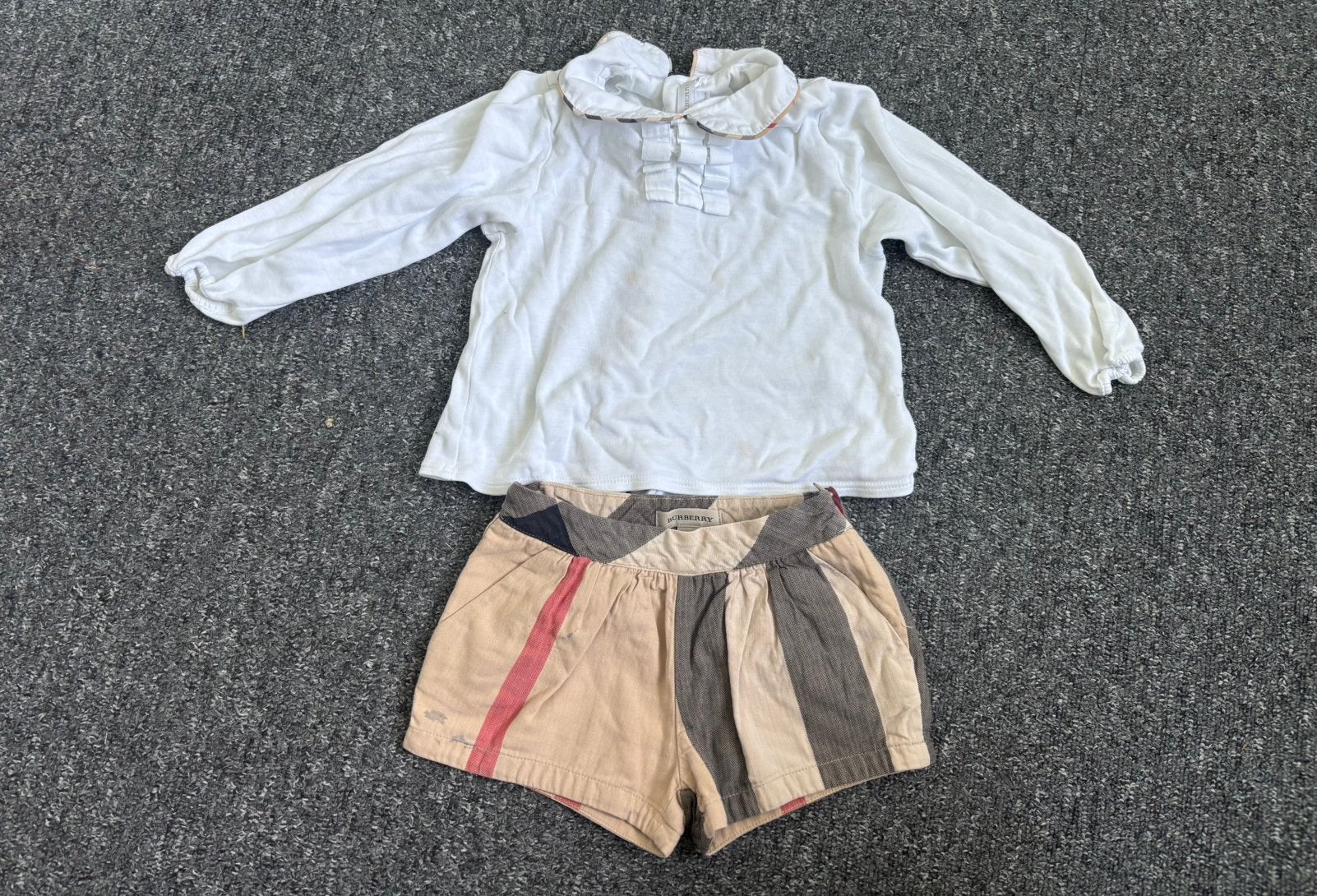 Erg mooi Burberry setje - maat 86, Kinderen en Baby's, Ophalen of Verzenden, Gebruikt, Meisje, Setje