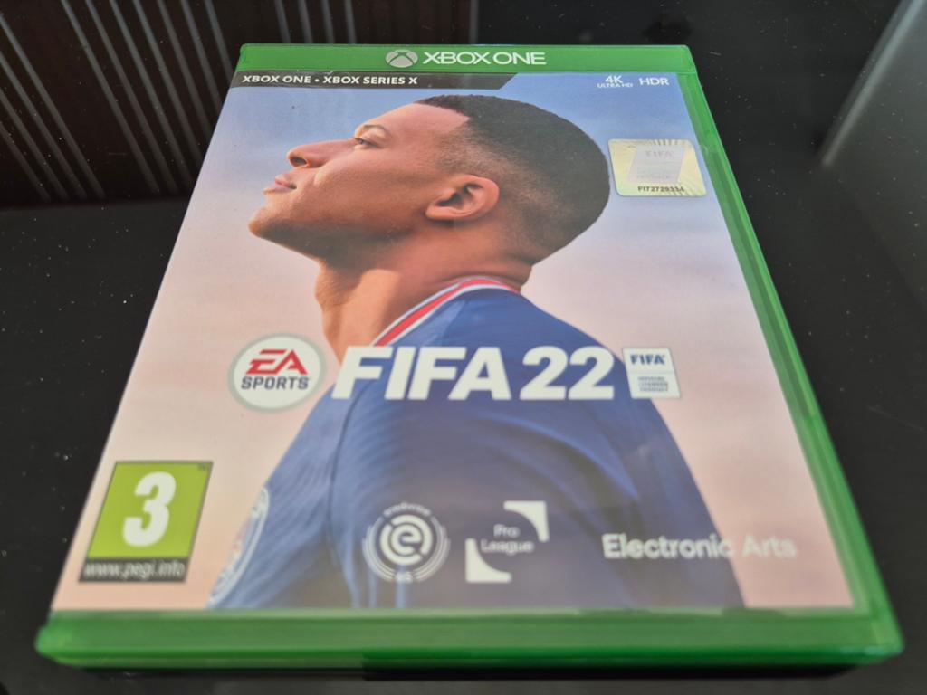 FC Fifa 22 XboX One en XboX One X, Spelcomputers en Games, Games | Xbox One, Ophalen of Verzenden, Zo goed als nieuw, Sport, 3 spelers of meer