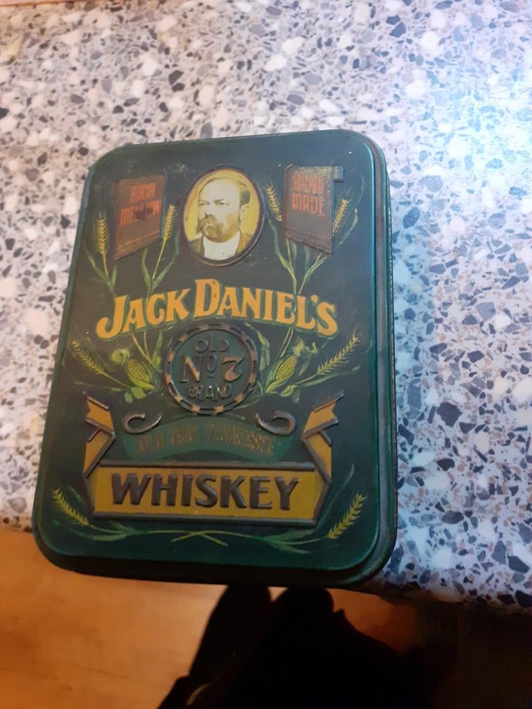 Collectors item klein blikje jack Daniels whisky, Verzamelen, Blikken, Ophalen of Verzenden, Gebruikt
