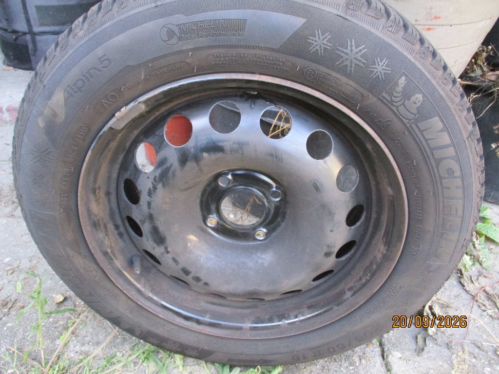 Winterbanden met velgen citroen Michelin Alpin 205 60 R16, Auto diversen, Ophalen, Gebruikt
