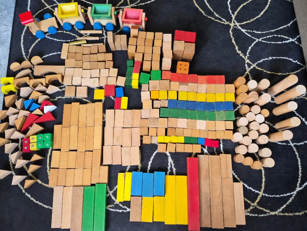 Grote set houten bouwblokken en trein, Ophalen of Verzenden, Gebruikt, Overige merken
