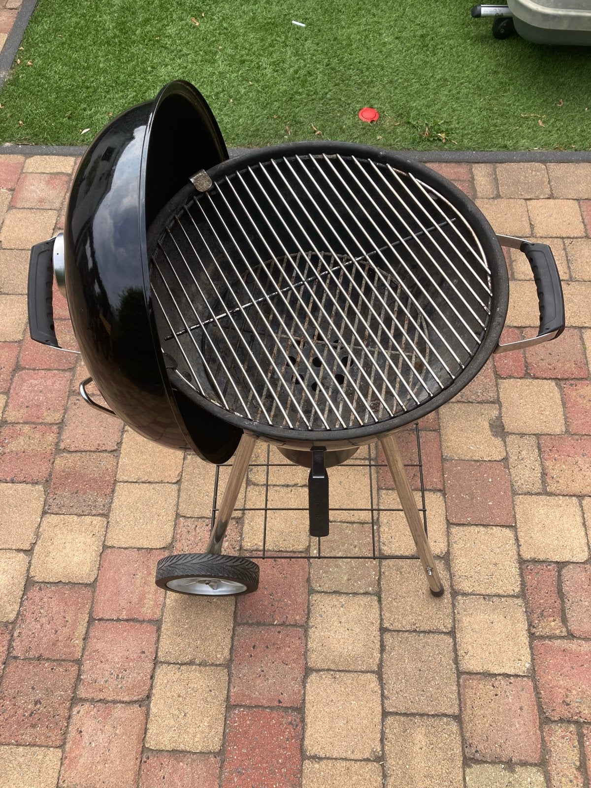 Napoleon BBQ houtskoolbarbecue met thermometer, Tuin en Terras, Ophalen, Gebruikt