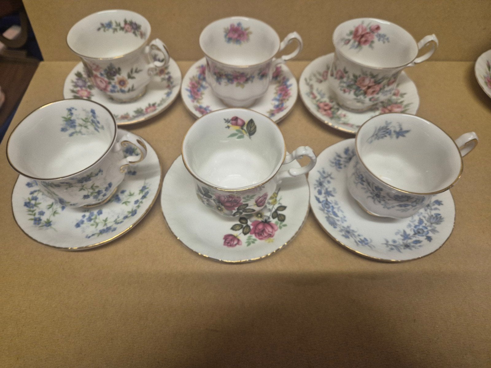 Royal Standard bone china porselein, Verzamelen, Ophalen of Verzenden, Zo goed als nieuw, Porselein, Kop en/of schotel