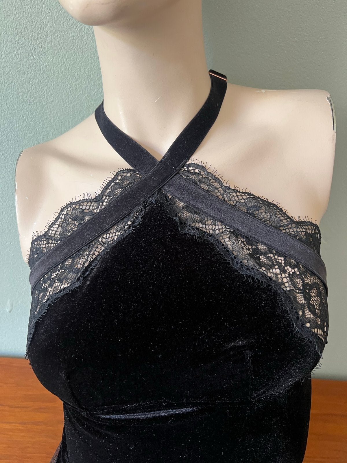 Elegante Zwarte Fluweel & Kanten Body, 36, ontwerp Lucy Hale, Kleding | Dames, Ophalen of Verzenden, Zwart, Body of Korset