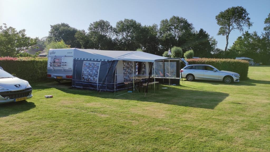 Fendt Karat 470TF goede staat en helemaal compleet, Caravans en Kamperen, Omvormbare zithoek, Rondzit, Particulier, Fendt