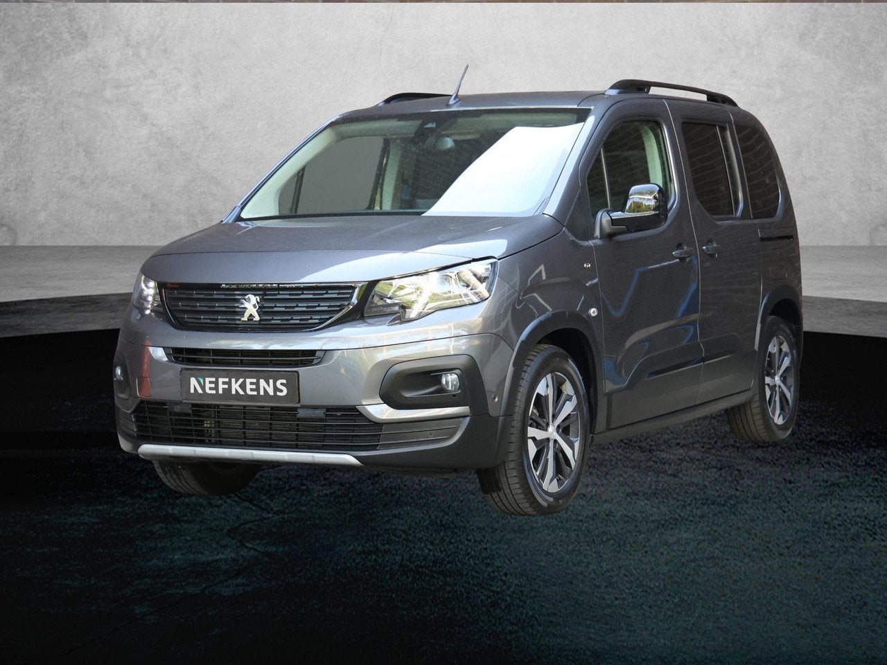 Peugeot e-Rifter GT 50kWh 136pk | Accu 93% | Trekhaak | Navi, Auto's, Peugeot, Automaat, Dealer onderhouden, 136 pk, Gebruikt