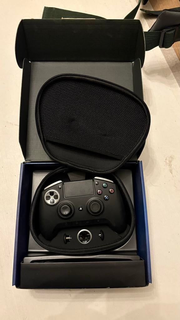 Razer Raiju Ultimate Controller voor PlayStation 4, Spelcomputers en Games, Ophalen, Zo goed als nieuw, Controller, PlayStation 4