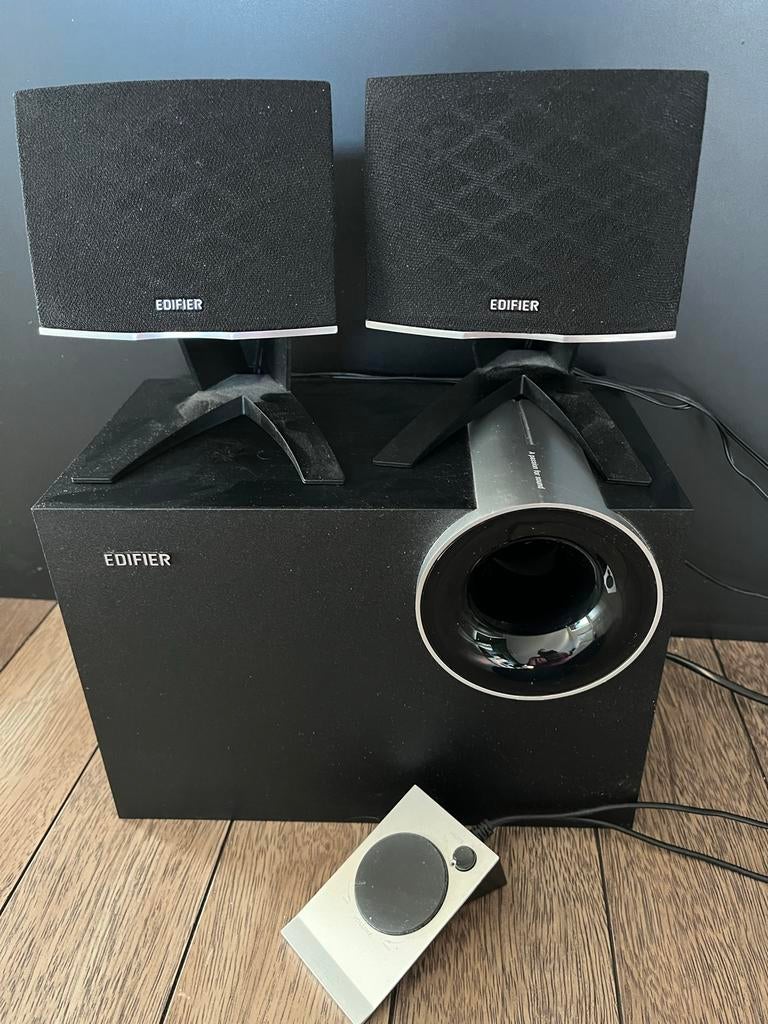 Edifier 2.1 speakerset met subwoofer, Gebruikt, Complete surroundset, Minder dan 60 watt, Ophalen