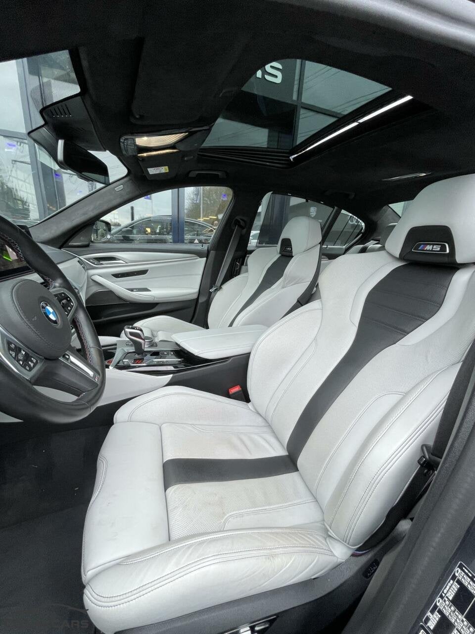 BMW 5-serie M5 X Drive Vol Opties/Dak/ Head up 600PK Garanti, Automaat, Gebruikt, 8 cilinders, Leder